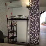 La Rapiere לינה וארוחת בוקר קרקסון