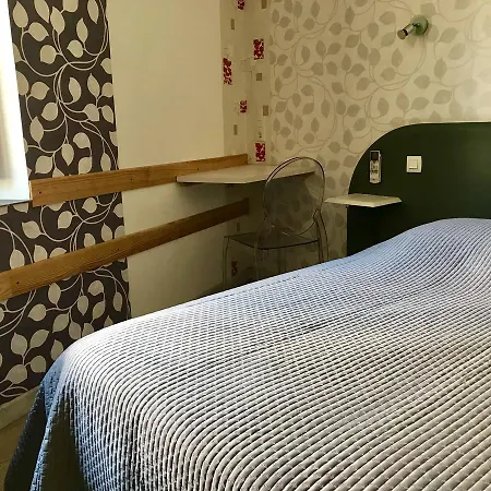 La Rapiere Bed & Breakfast *
