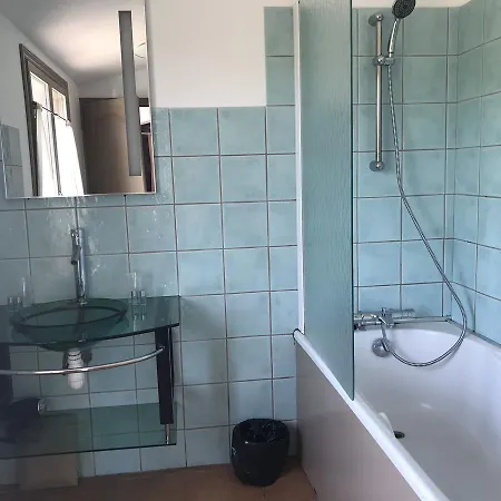 La Rapiere Bed & Breakfast 3*