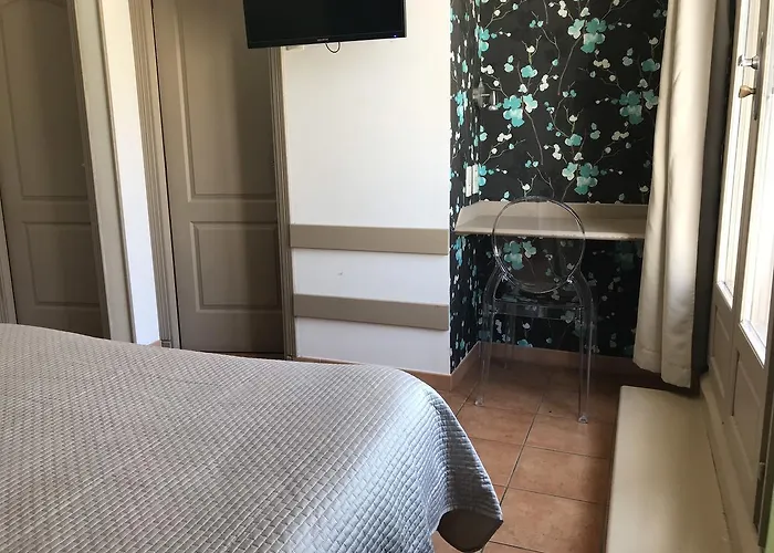 La Rapiere Oda ve Kahvaltı Carcassonne